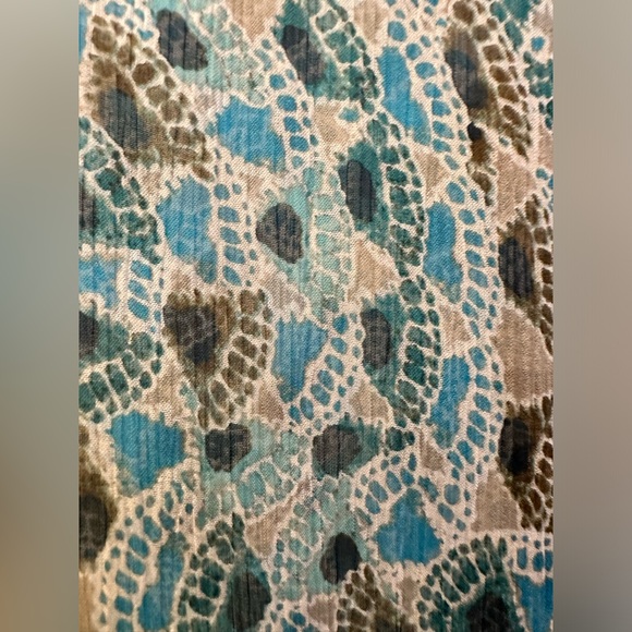 Lucky Brand Live In Love Turquoise Print 100% Rayon XS Blouse - Picture 8 of 12